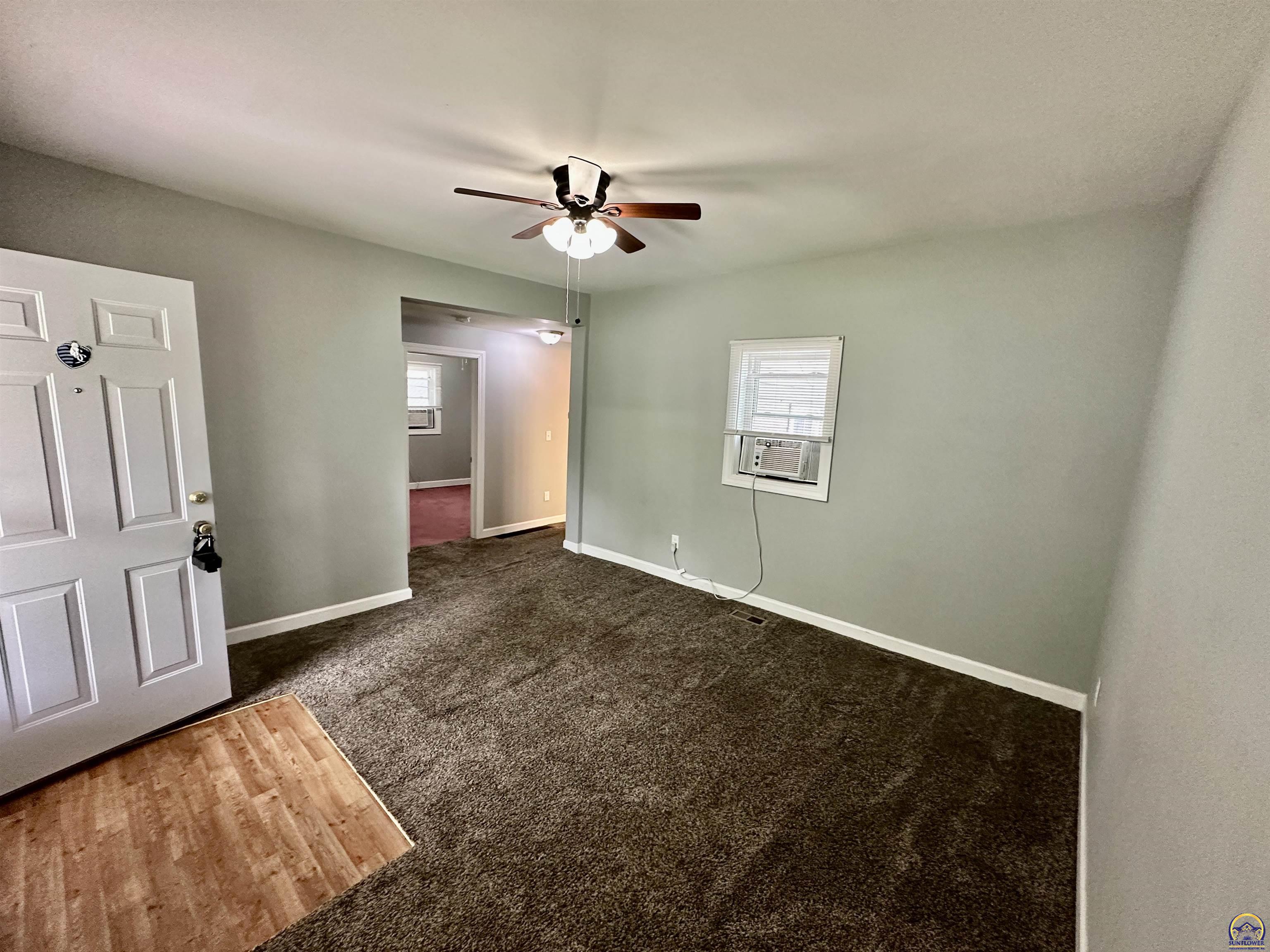 511 Southwest Buchanan Street Topeka, KS 66606 - Photo 2 of 25