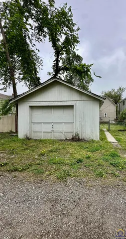 $105,000 | 511 Southwest Buchanan Street, Topeka, KS 66606