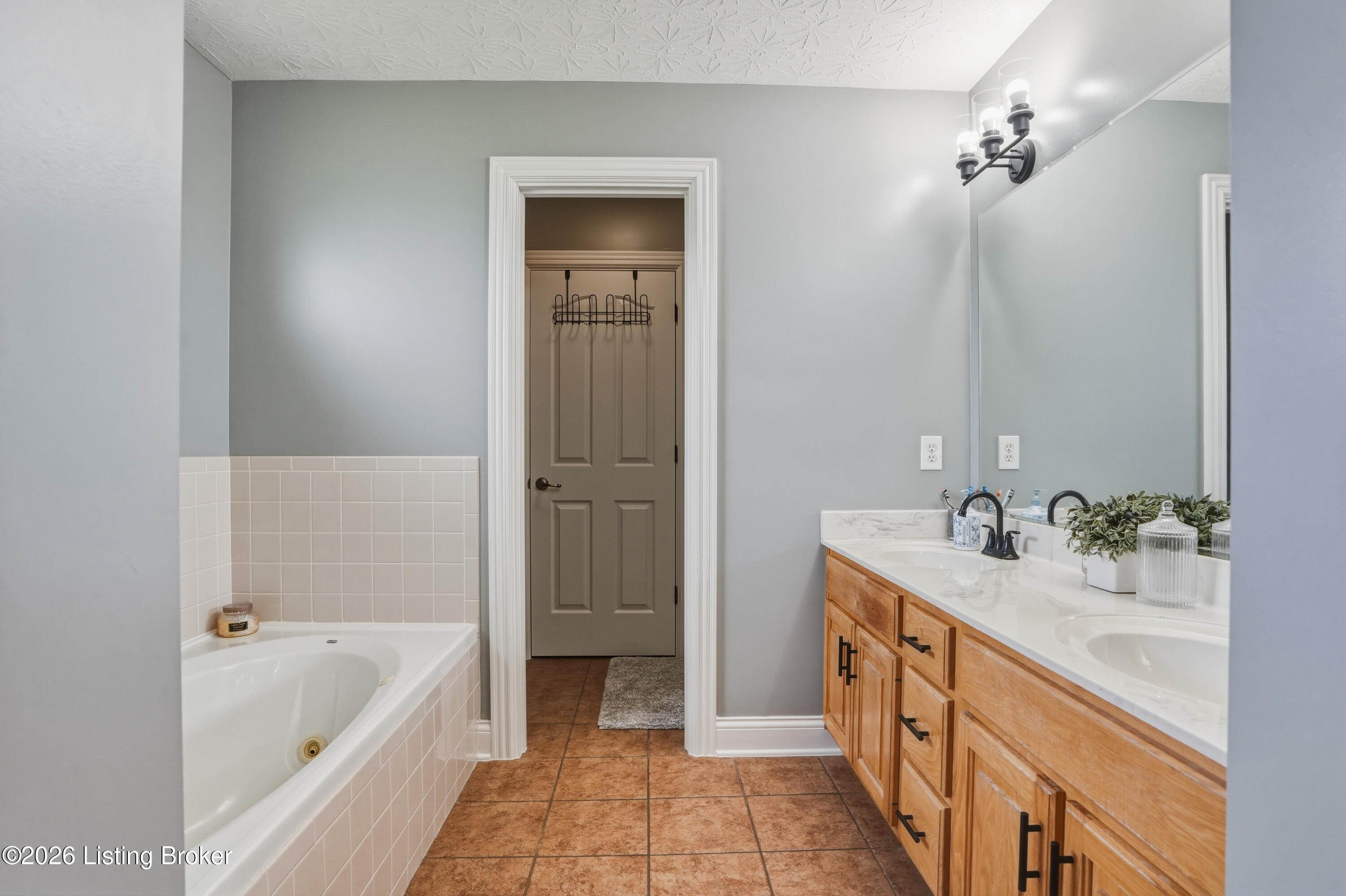 46 Rimrock Court Elizabethtown, KY 42701 - Photo 59 of 74 59_Primary_Bathroom_Vanity