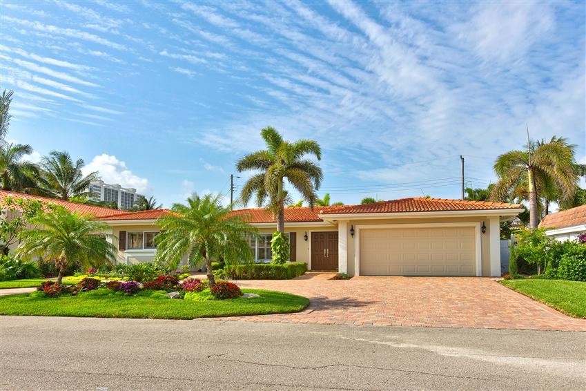 868 Barcelona Drive Boca Raton, FL 33432 - Photo 1 of 39 Exterior Front