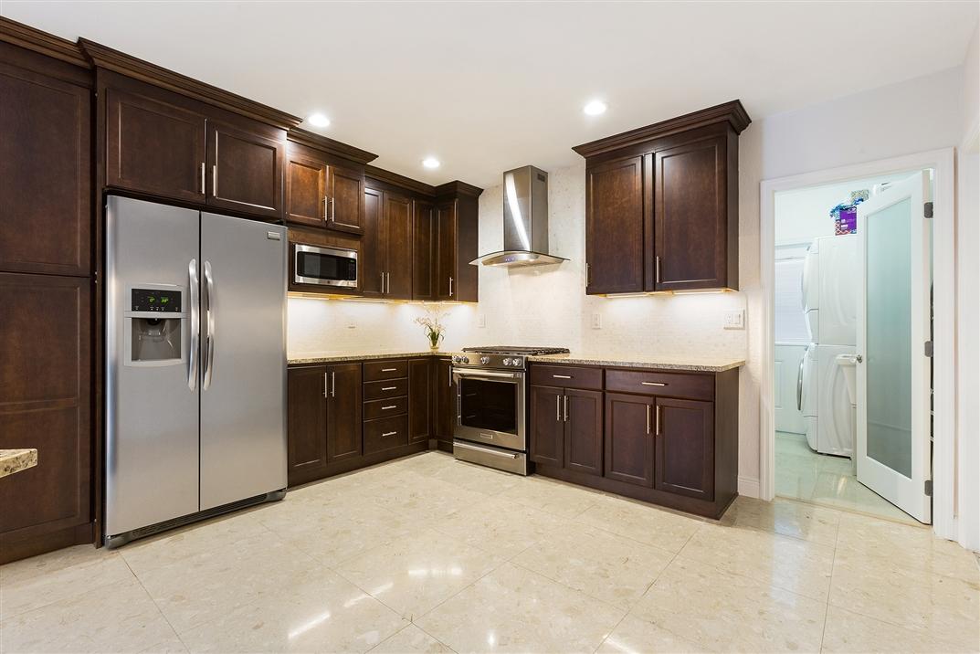 868 Barcelona Drive Boca Raton, FL 33432 - Photo 12 of 39 11948702-12