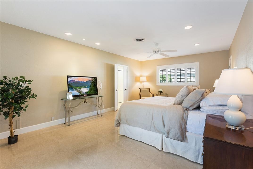 868 Barcelona Drive Boca Raton, FL 33432 - Photo 16 of 39 11948702-16