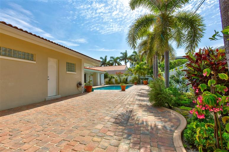 868 Barcelona Drive Boca Raton, FL 33432 - Photo 37 of 39 11948702-37