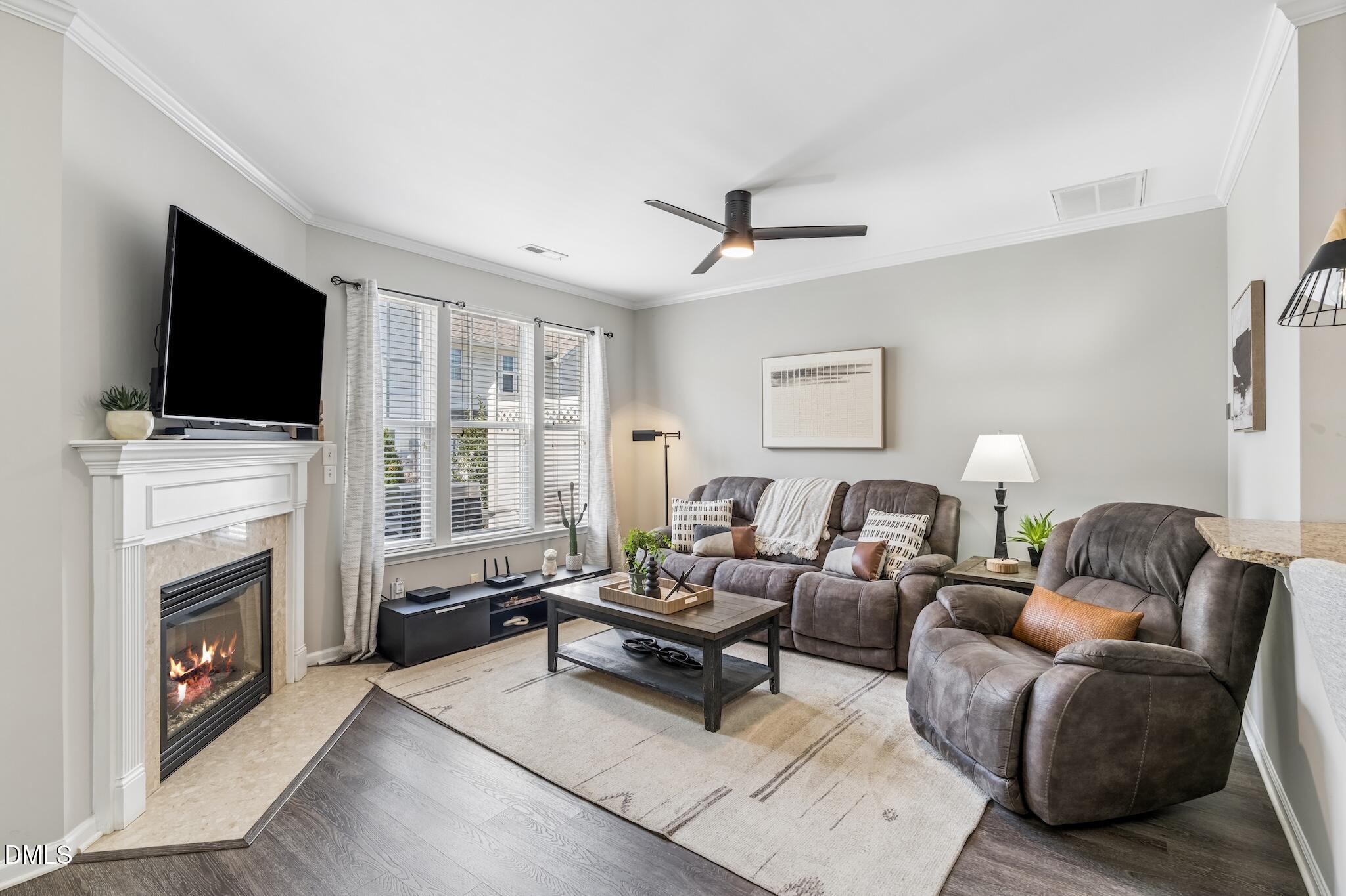 4608 Kings Garden Road Raleigh, NC 27612 - Photo 4 of 36 DSC09487