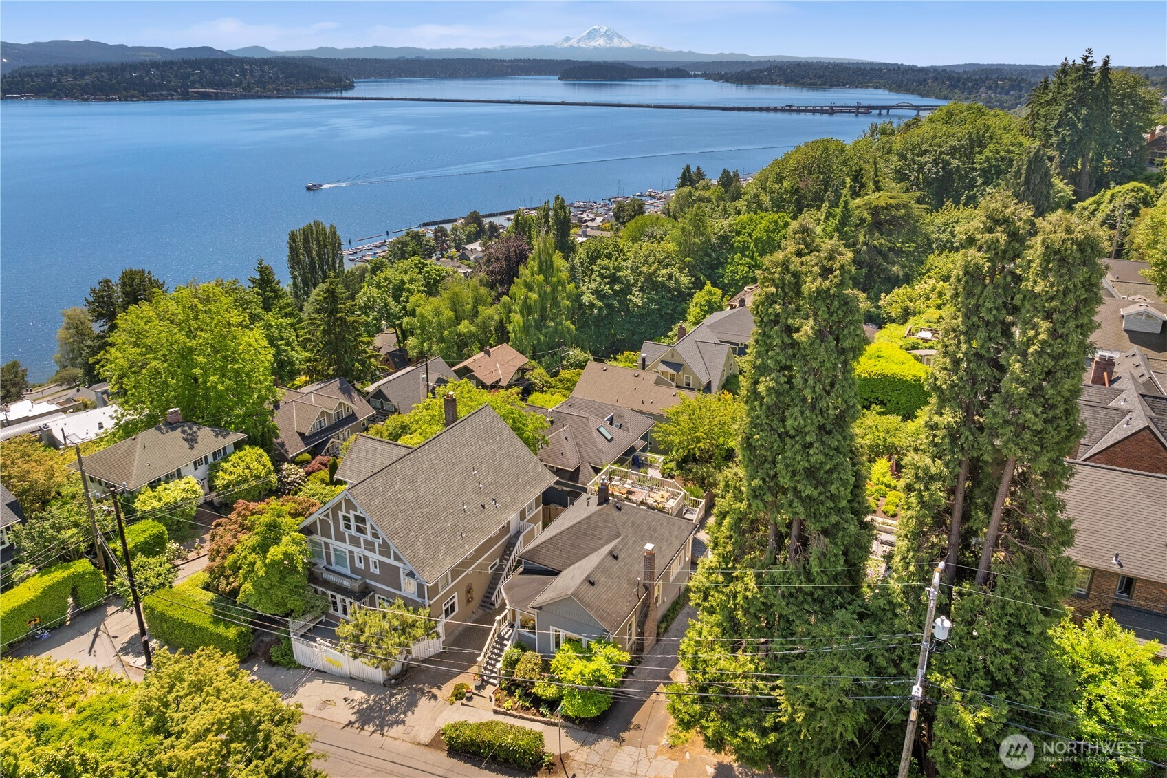 3617 East Cherry Street Seattle, WA 98122 - Photo 33 of 34 an aerial view of a houses with a lake view