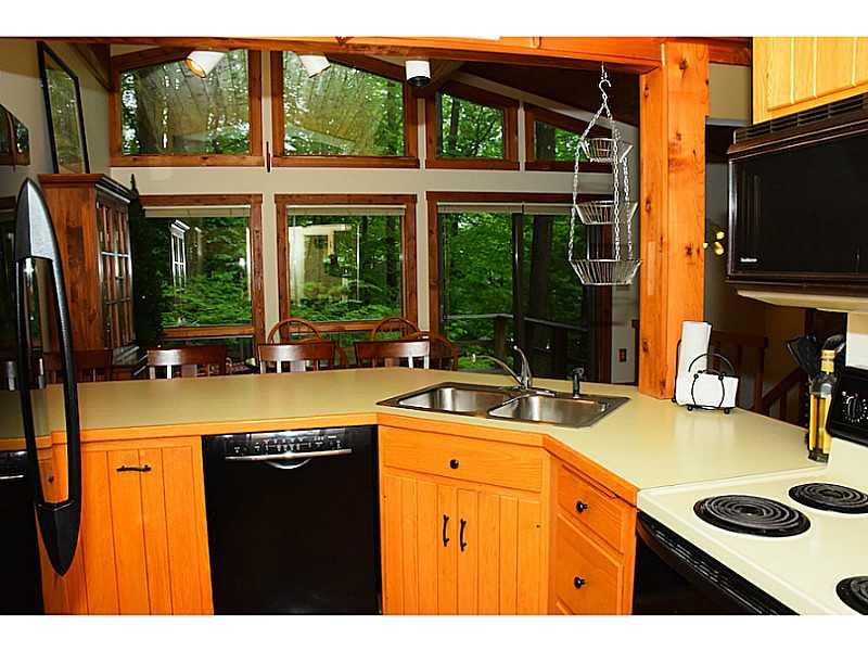 141 Imperial Road Hidden Valley, PA 15502 - Photo 6 of 25 Kitchen.