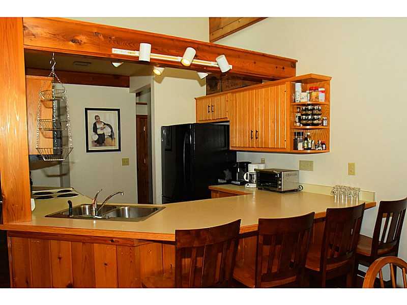 141 Imperial Road Hidden Valley, PA 15502 - Photo 7 of 25 Kitchen.