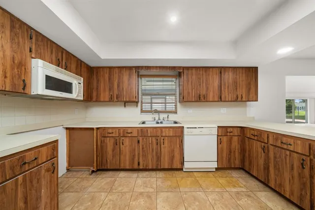 a view of a storage & utility room