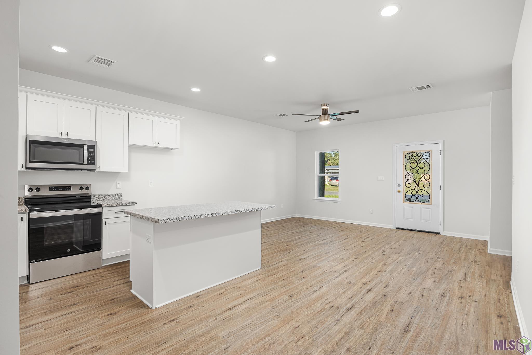 1401 Ravier Lane Sunshine, LA 70780 - Photo 3 of 21 Gallery Image 3