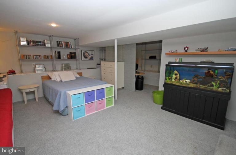 9521 Kirkfield Road Burke, VA 22015 - Photo 22 of 30 Recreation Room