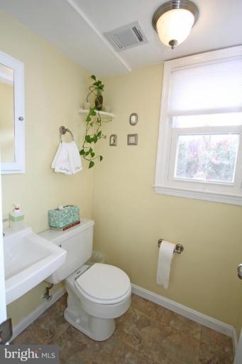 9521 Kirkfield Road Burke, VA 22015 - Photo 8 of 30 Half Bath 1