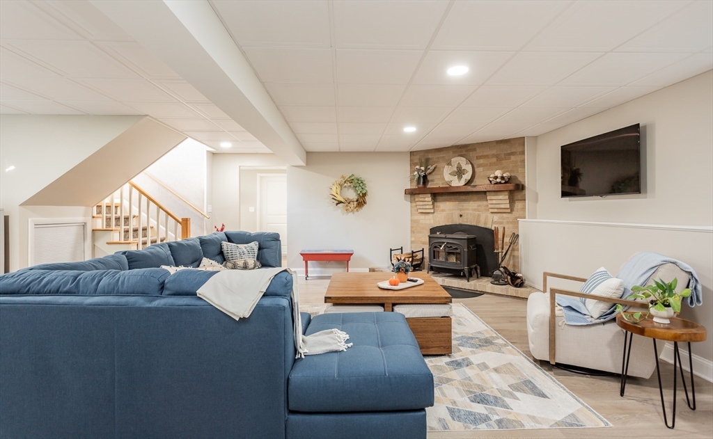 8 Tower Hill Road Somerset, MA 02726 - Photo 17 of 33 Gallery Image 17