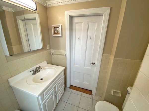 369 Savin Hill Avenue, Unit 2 Boston, MA 02125 - Photo 9 of 19