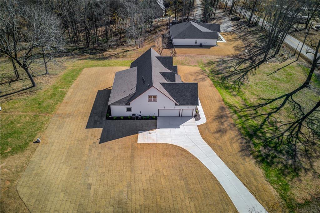 30 River Overlook Way Jefferson, GA 30549 - Photo 5 of 66 a picture of a house with a yard
