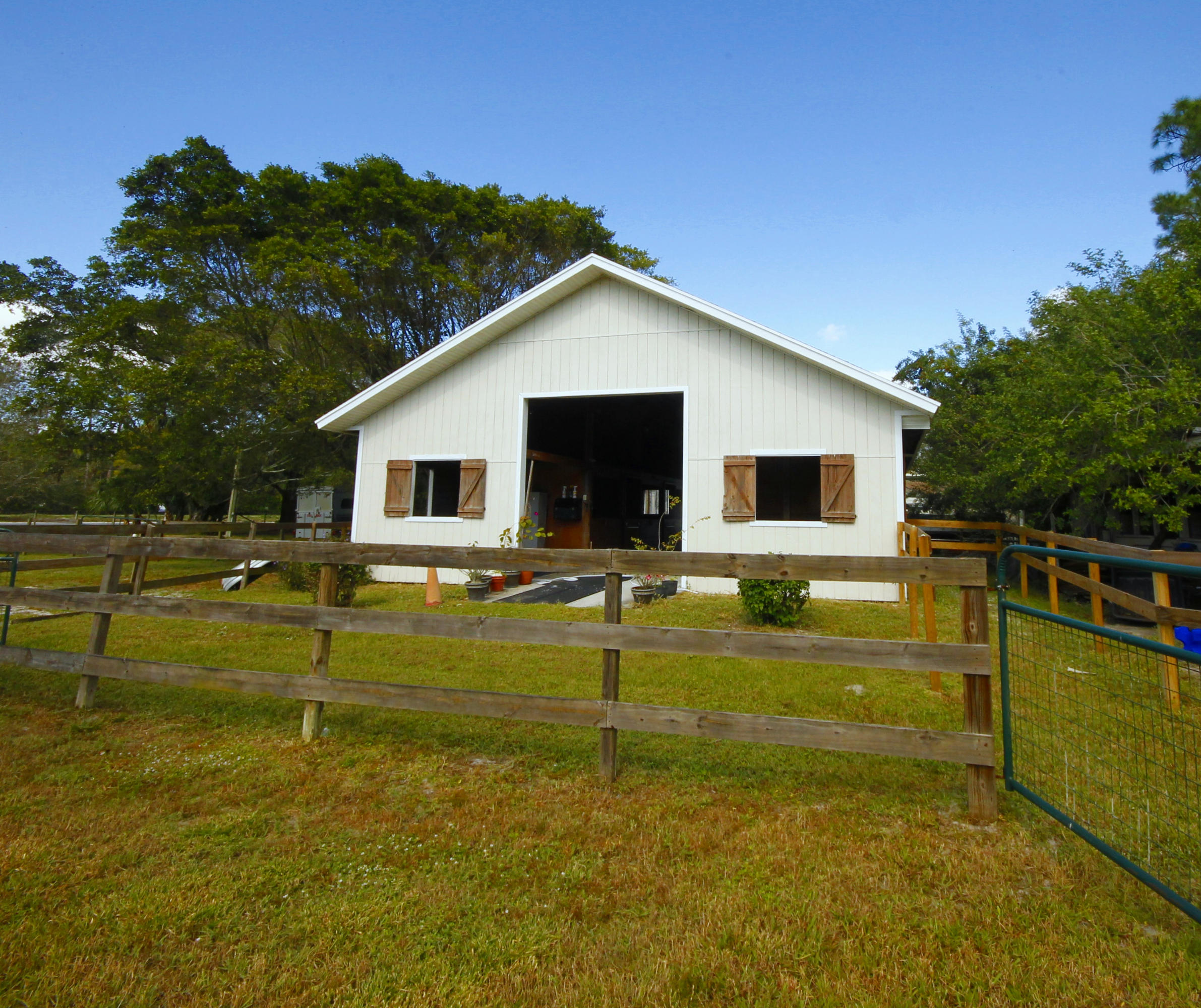 2556 C Road Loxahatchee, FL 33470 - Photo 26 of 27 Back of Barn