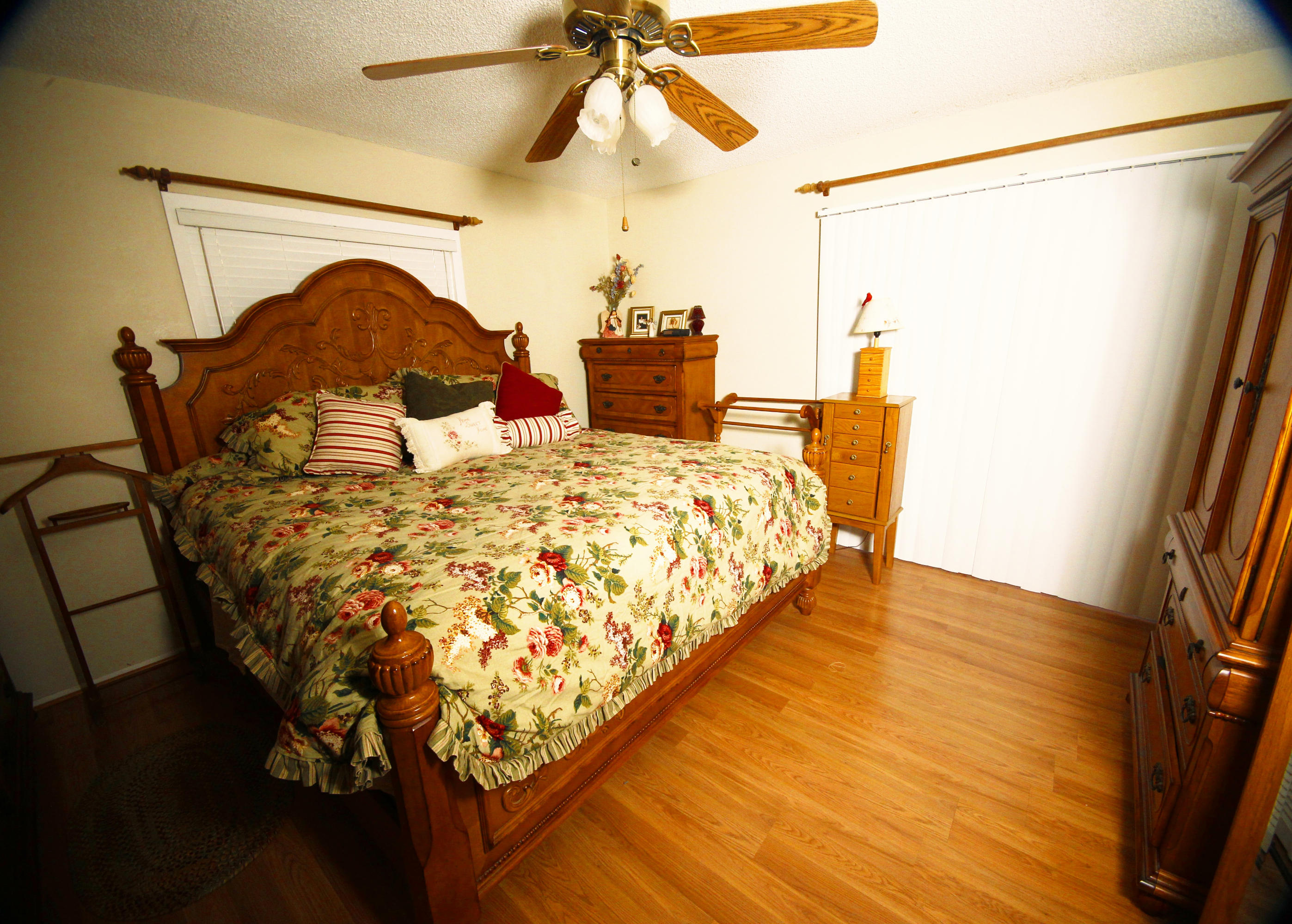 2556 C Road Loxahatchee, FL 33470 - Photo 6 of 27 Master Bedroom