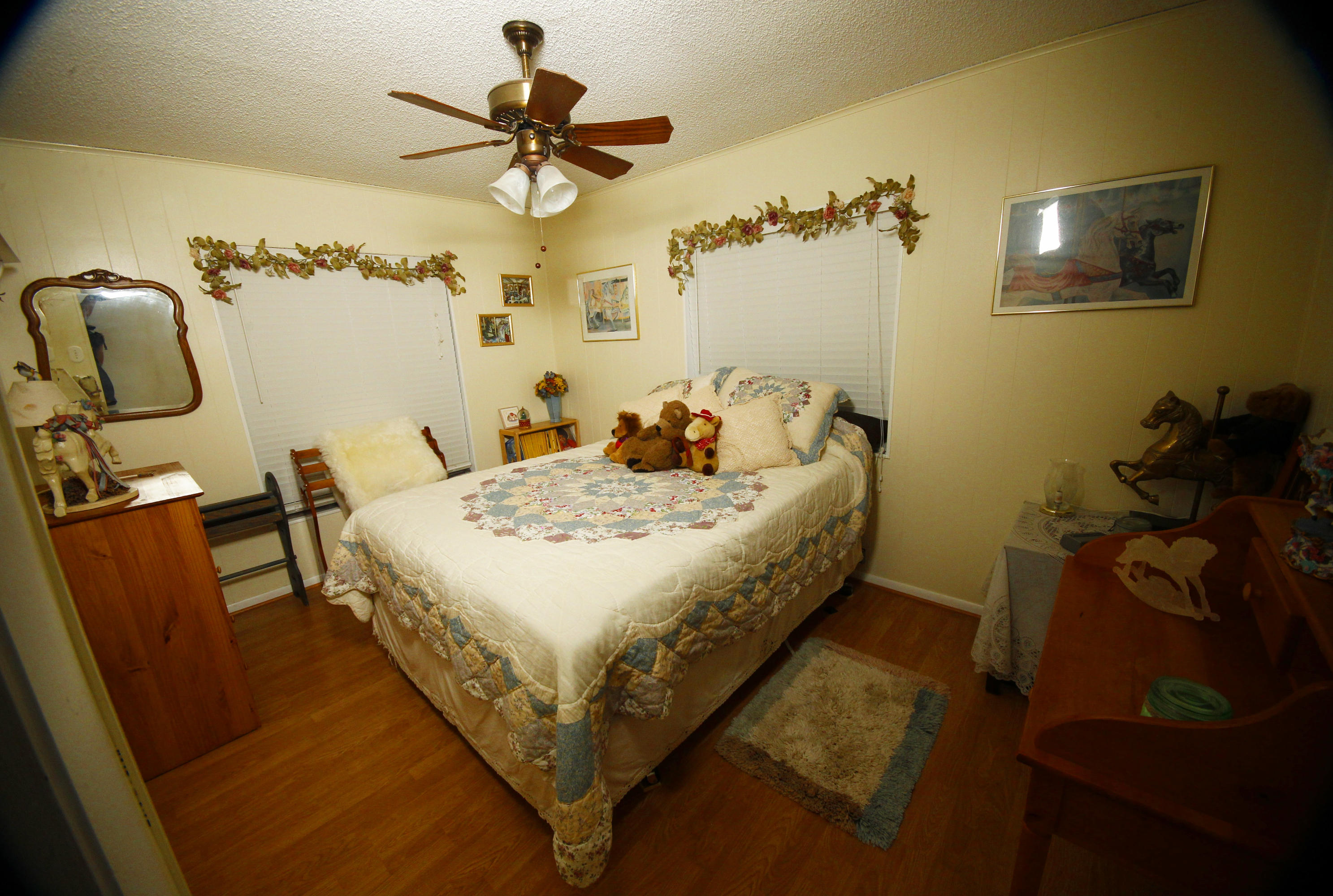 2556 C Road Loxahatchee, FL 33470 - Photo 8 of 27 Second Bedroom