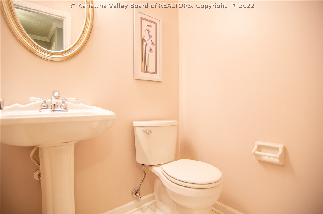 1801 Smith Road Charleston, WV 25314 - Photo 14 of 37 Gallery Image 14