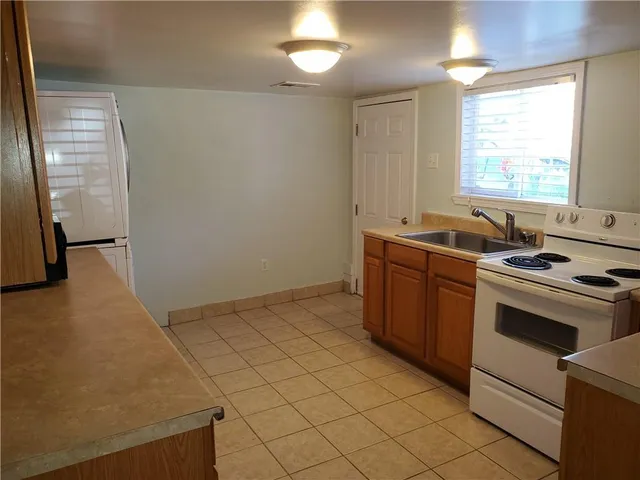 $1,500 | 3821 Vincennes Place, New Orleans, LA 70125