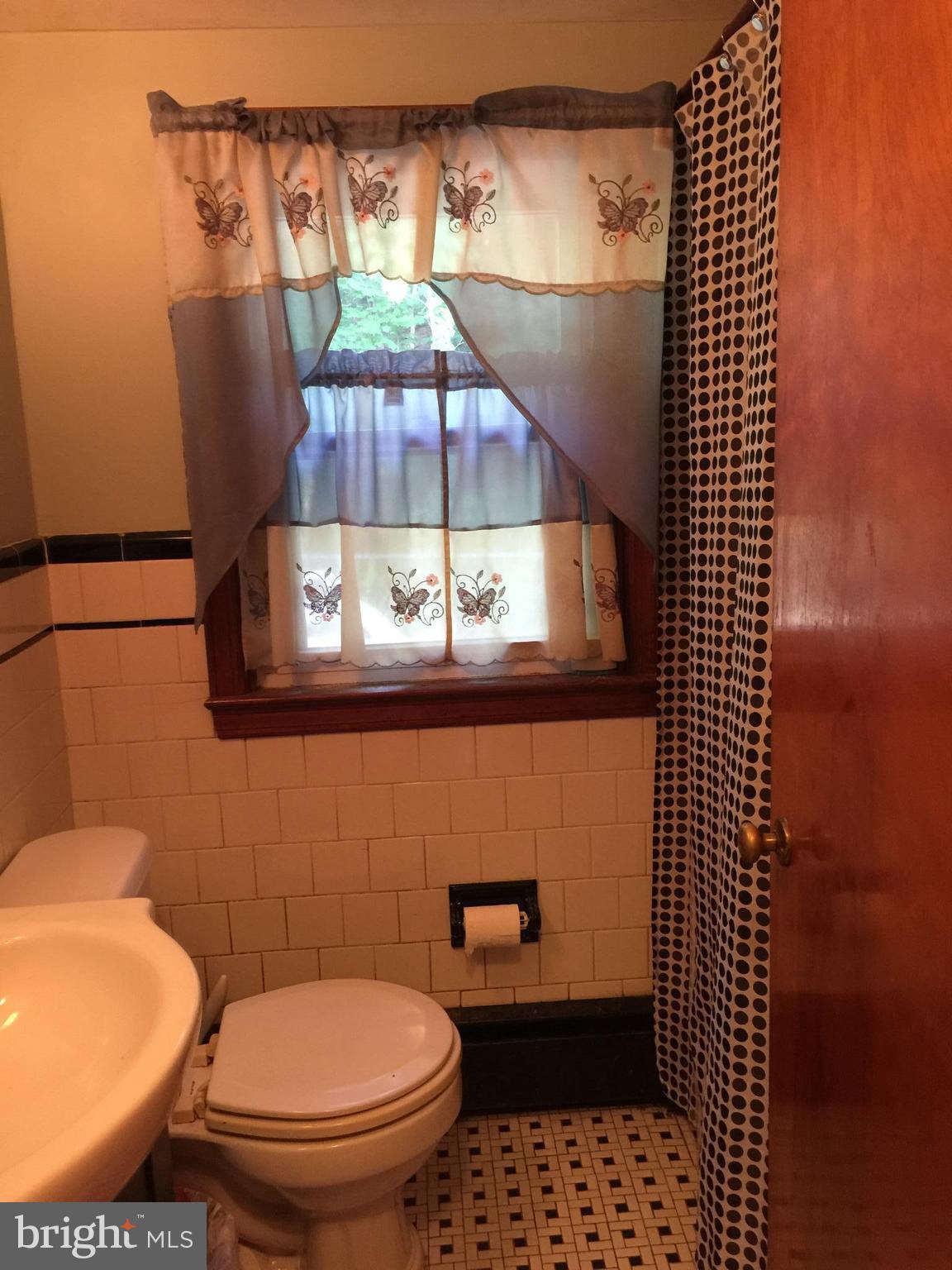510 Koch Road Linthicum, MD 21090 - Photo 7 of 9 Bath (Master)