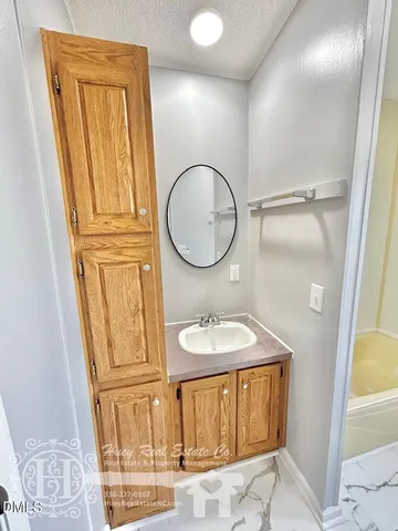 $1,400 | 2008 Burnett Church Road, Graham, NC 27253