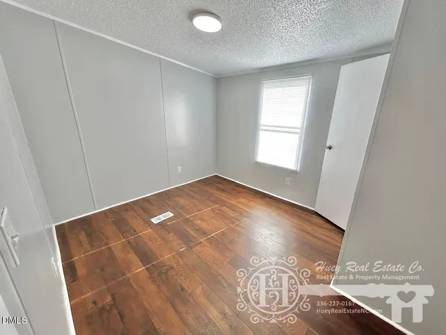 $1,400 | 2008 Burnett Church Road, Graham, NC 27253