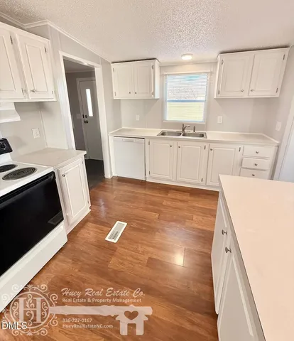 $1,400 | 2008 Burnett Church Road, Graham, NC 27253