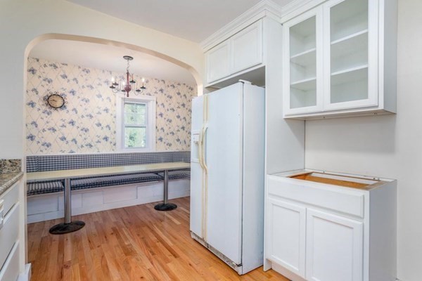 43 Creswell Road Worcester, MA 01602 - Photo 5 of 34 Gallery Image 5