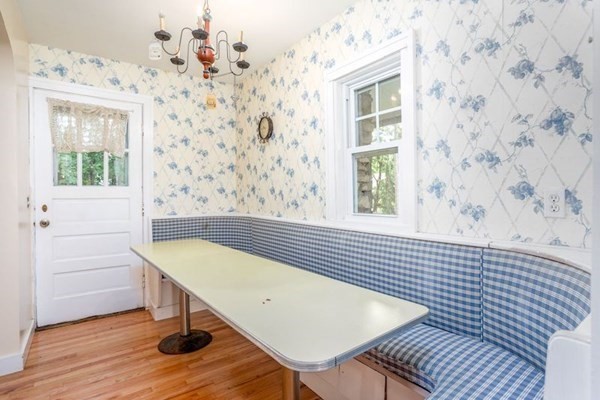 43 Creswell Road Worcester, MA 01602 - Photo 6 of 34 Gallery Image 6