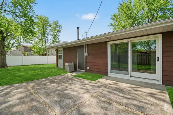 $324,900 | 5535 Adeline Place, Oak Forest, IL 60452
