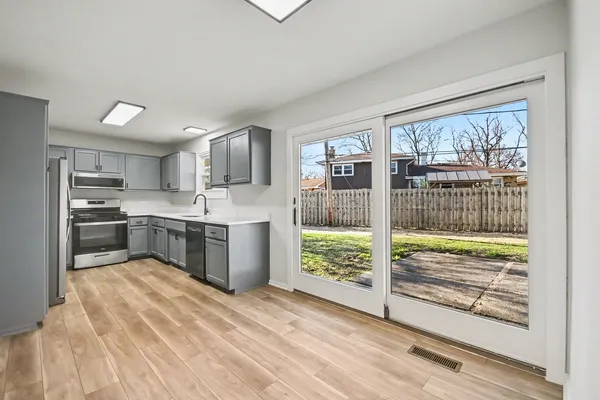 $324,900 | 5535 Adeline Place, Oak Forest, IL 60452
