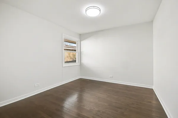 $324,900 | 5535 Adeline Place, Oak Forest, IL 60452