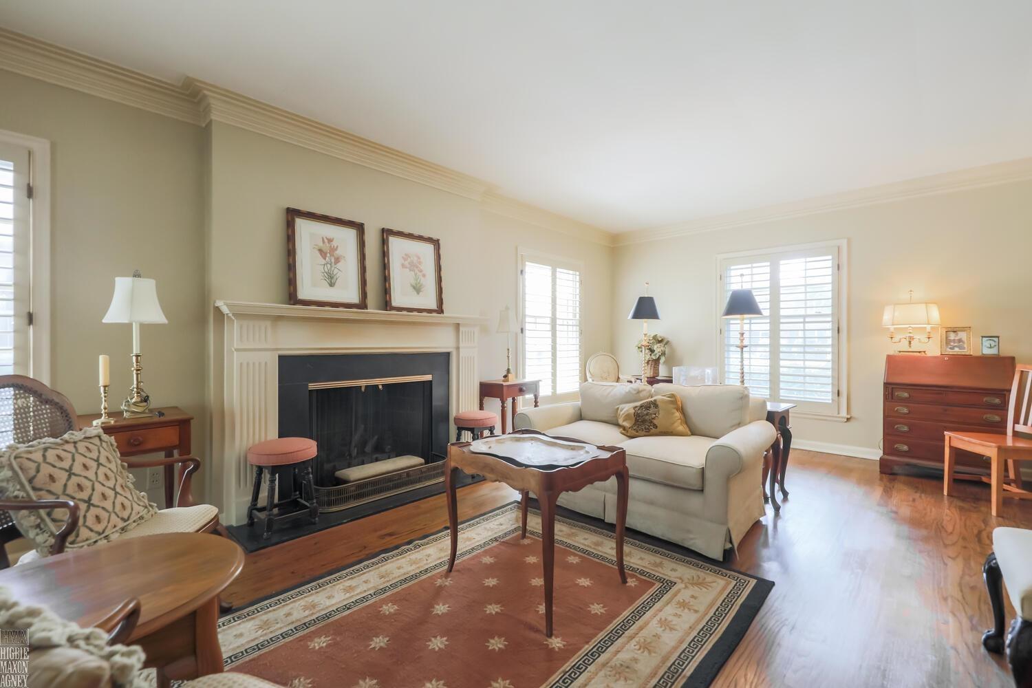 222 Moran Road Grosse Pointe, MI 48236 - Photo 13 of 51 50154533-6ae480f4-ca67-4cfb-bee5-c6e686ae5c0a.JPG