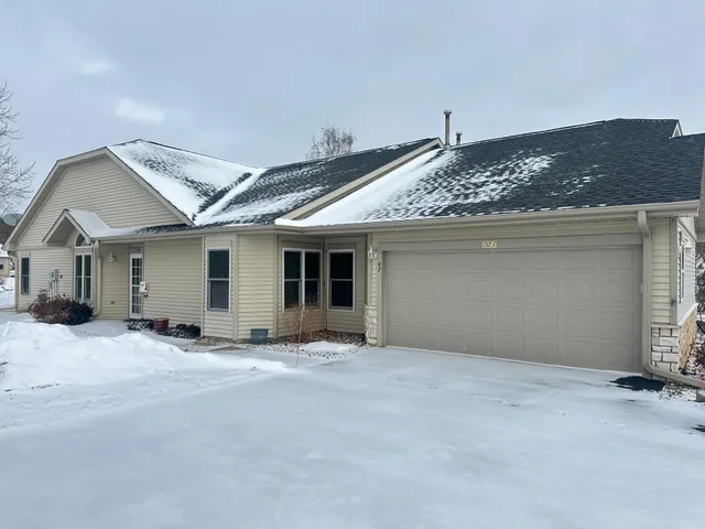 $314,900 | 700 Leroy Lane, Unit 47, River Falls, WI 54022