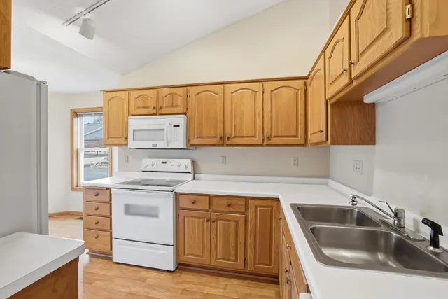 $319,000 | 700 Leroy Lane, Unit 47, River Falls, WI 54022