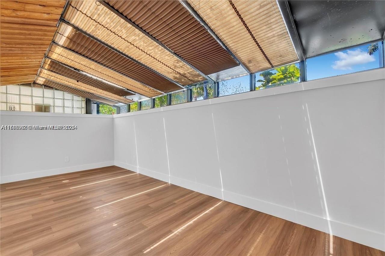 450 Northwest 15th Street Boca Raton, FL 33432 - Photo 4 of 20