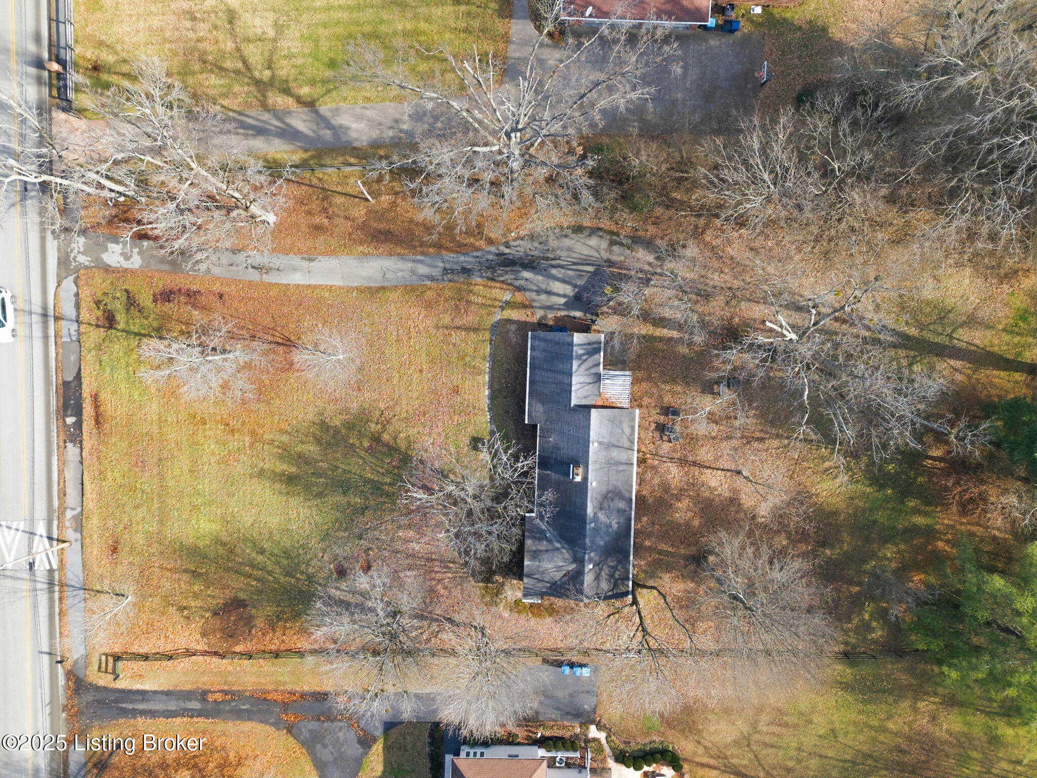 11108 Beech Road Louisville, KY 40223 - Photo 28 of 41 11108 Beech Rd-10