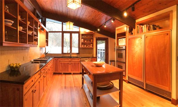 131 Middle Street Amherst, MA 01002 - Photo 12 of 30 Gallery Image 12