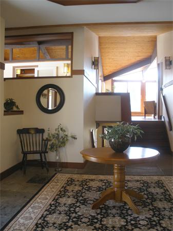 131 Middle Street Amherst, MA 01002 - Photo 3 of 30 Gallery Image 3