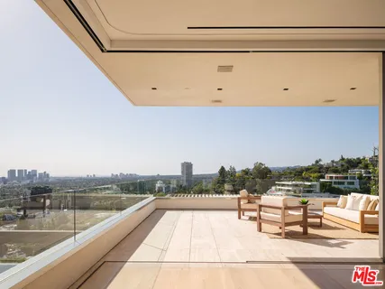$25,950,000 | 1305 Collingwood Place, Los Angeles, CA 90069