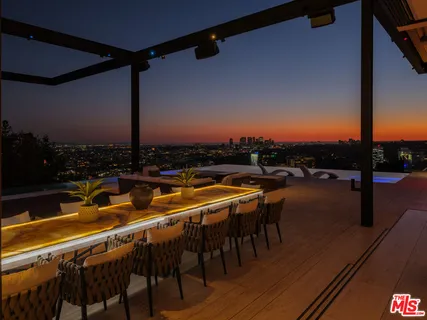 $25,950,000 | 1305 Collingwood Place, Los Angeles, CA 90069