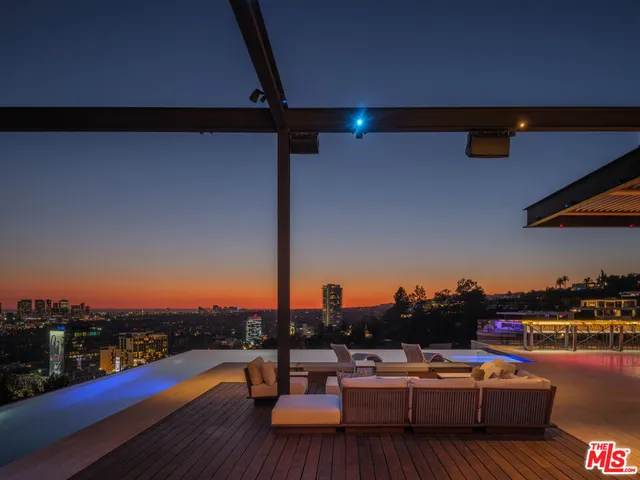 $25,950,000 | 1305 Collingwood Place, Los Angeles, CA 90069