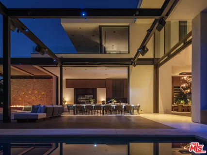 $25,950,000 | 1305 Collingwood Place, Los Angeles, CA 90069