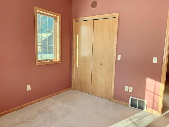 $337,500 | 111 Oakwood Court, Thief River Falls, MN 56701