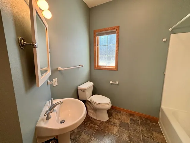 $337,500 | 111 Oakwood Court, Thief River Falls, MN 56701