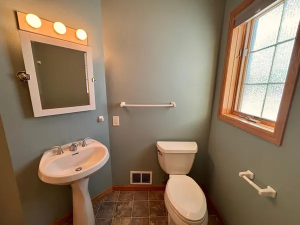 $337,500 | 111 Oakwood Court, Thief River Falls, MN 56701