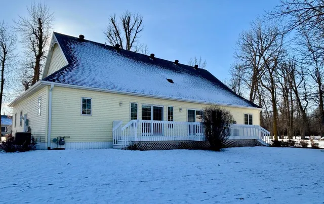 $337,500 | 111 Oakwood Court, Thief River Falls, MN 56701