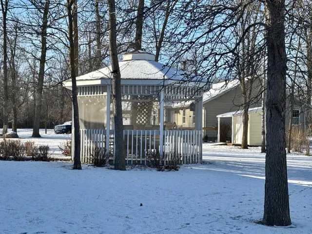 $337,500 | 111 Oakwood Court, Thief River Falls, MN 56701