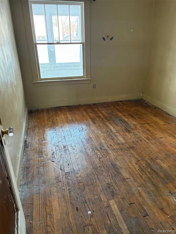 196 Mohawk Road Pontiac, MI 48341 - Photo 2 of 12