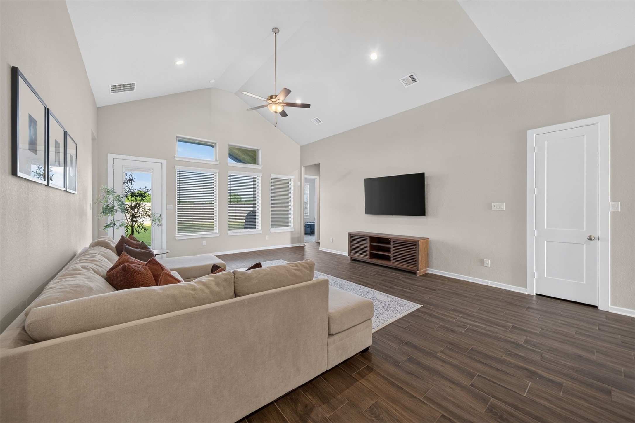 12423 Washington Way Tomball, TX 77375 - Photo 17 of 50
